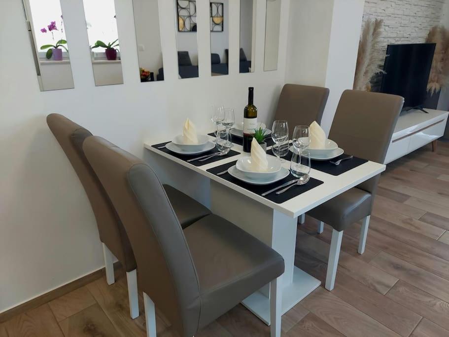 Valux Apartman Pula Exterior foto