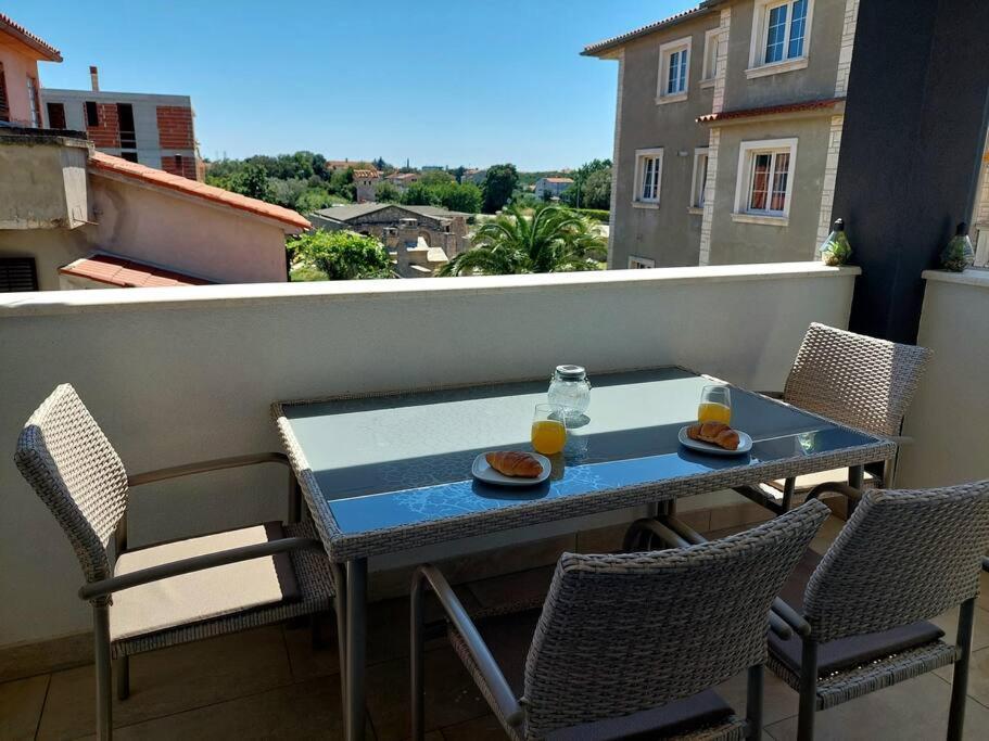 Valux Apartman Pula Exterior foto