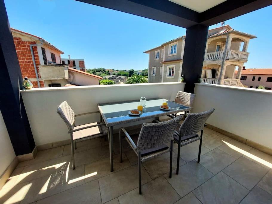 Valux Apartman Pula Exterior foto